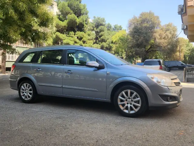 Opel Astra H