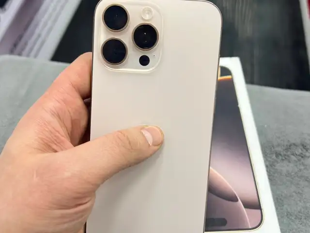 Apple iPhone 16 Pro Max, 256 gb, Desert Titanium, Душанбе