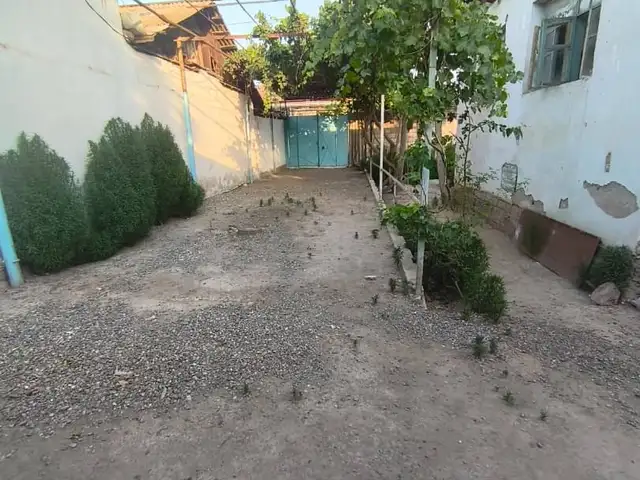 4-комн. квартира, 1 этаж, 576 м² кучайи Мухаммад осими хонайи 42, Бохтар (Курган-Тюбе)