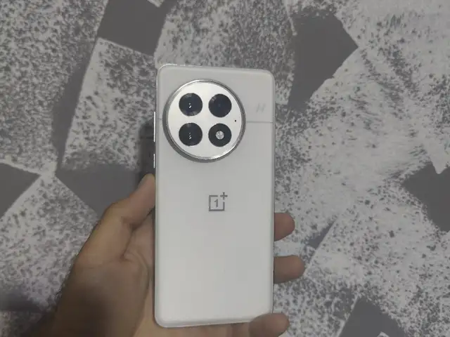 OnePlus 13 12/512gb, Душанбе