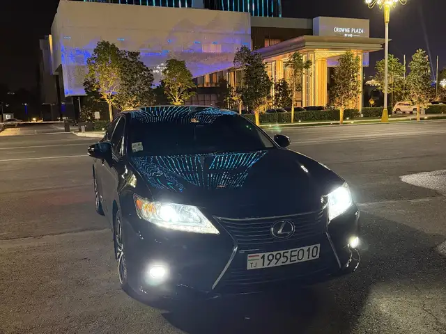 Lexus ES series
