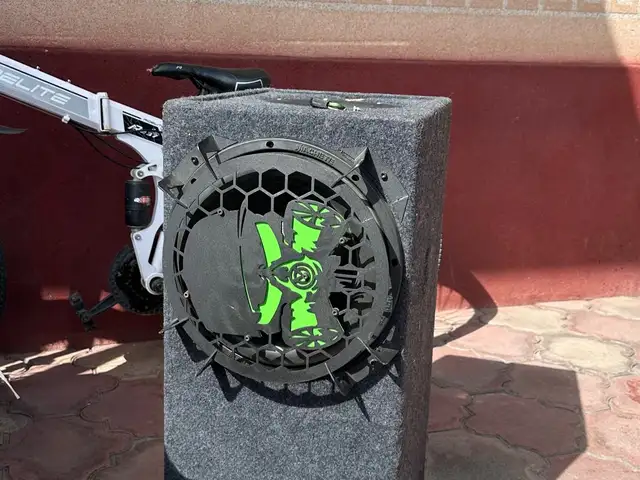 Колонка с усилителями, Турсунзаде