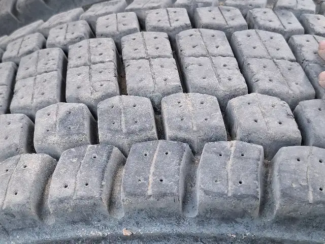 Шины, Турсунзаде
