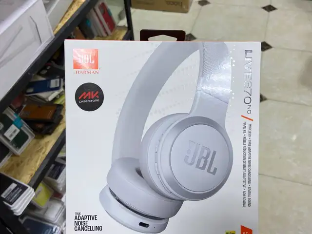 Беспроводные наушники JBL Live 670NC белый, Душанбе
