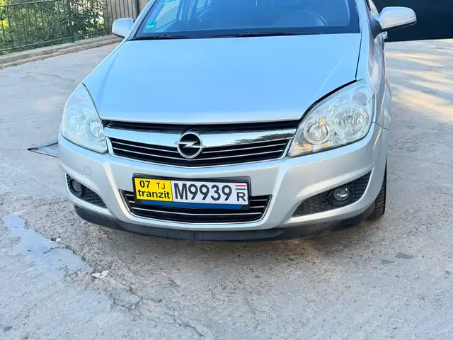 Opel Astra H