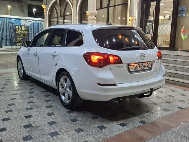 Opel Astra J, 2011, Худжанд - 13