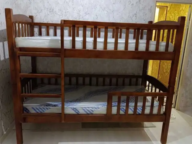 Двухъярусная кровать, Душанбе