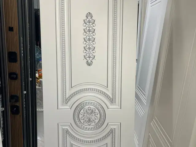Эмалированная дверь, Душанбе