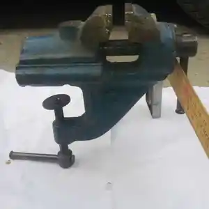 Тиски, Худжанд