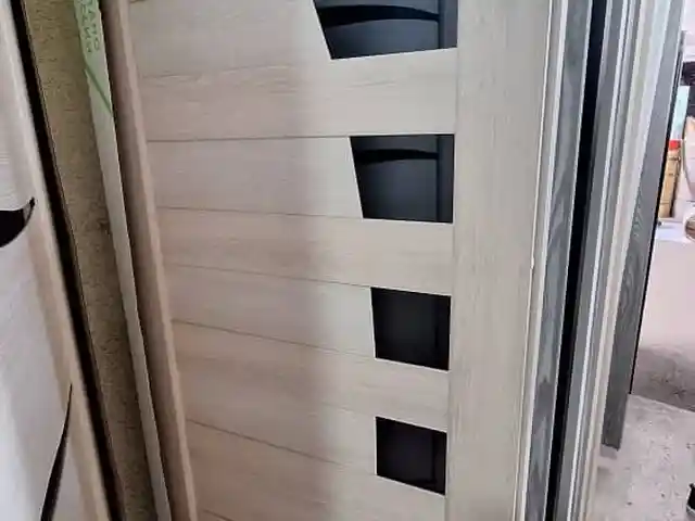 Дверь, Душанбе