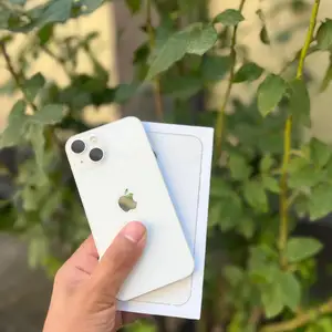 Apple iPhone 13, 128 gb, Starlight, Душанбе