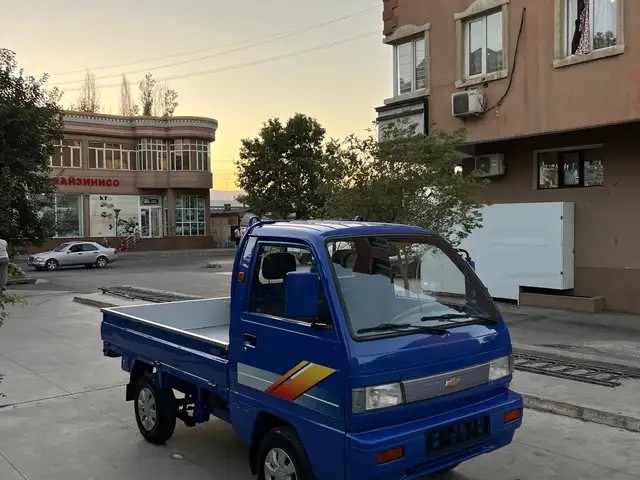 Бортовой автомобиль Daewoo Labo, 2016, Худжанд