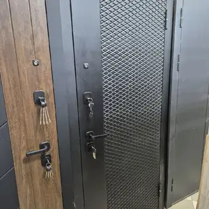 Дверь, Душанбе