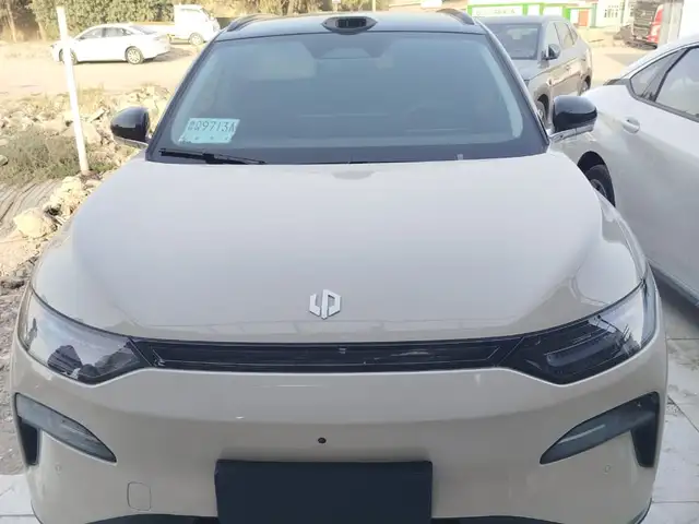Leapmotor C11