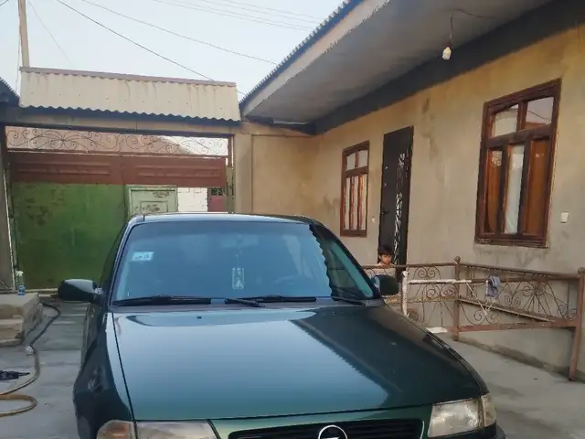 Opel Astra F