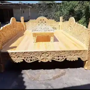 Тапчан, Душанбе