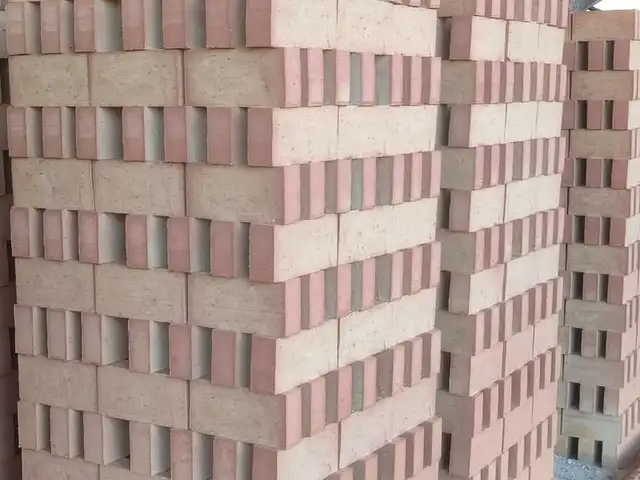 Кирпичи, Душанбе