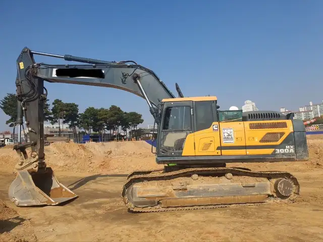 Экскаватор Hyundai HX300A, Худжанд