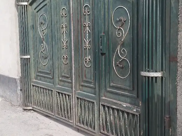 Дарвоза, Душанбе