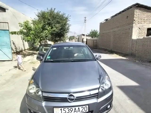 Opel Astra H