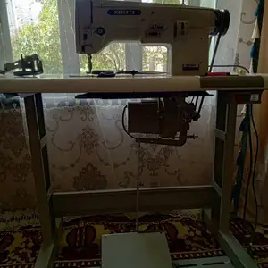 Мошинаи дарздузи, Душанбе