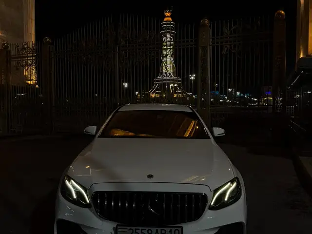 Mercedes-Benz E class