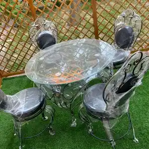 Стеклянный стол и стулья, Джаббор Расулов