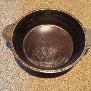 Сковородка чугунная, Душанбе