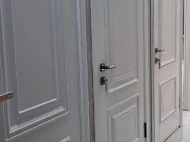 Дверь, Душанбе