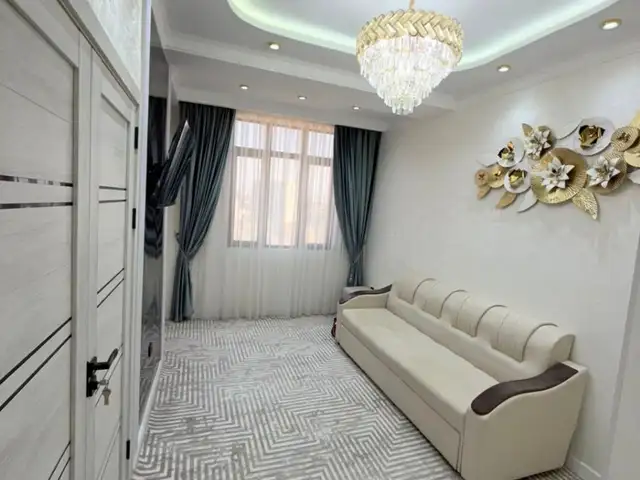 2-комн. квартира, 9 этаж, 38 м², Коператор, Худжанд