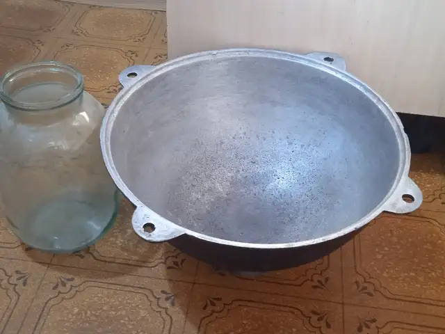 Казан чугунный, Душанбе