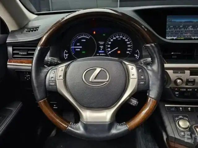 Lexus ES series, 2015, Душанбе - 10