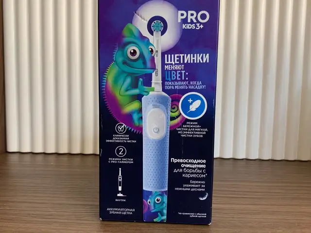 Детская электрическая зубная щётка Oral-B Vitality Pro Kids, Худжанд