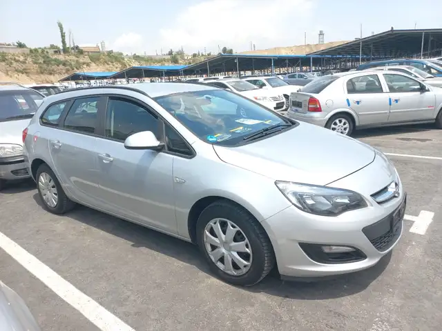 Opel Astra J