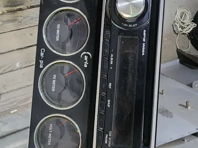 Автомагнитола Sony, Хуҷанд