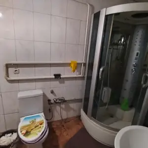 Душевая кабина и унитаз, Душанбе
