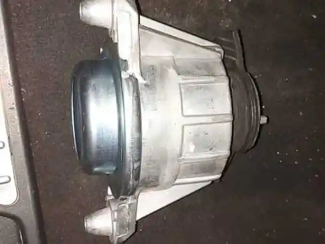 Подушка двигателя Mercedes w212, Хуҷанд