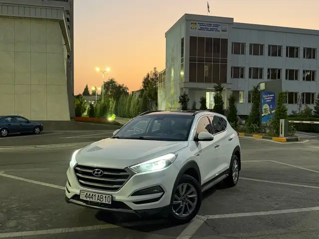 Hyundai Tucson