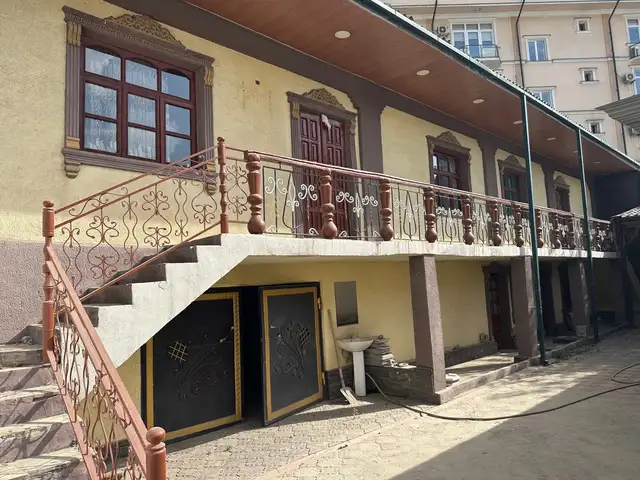 2-этажный, 7 комнатный дом, 300 м², Шоҳмансур, Душанбе