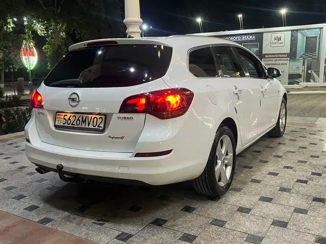 Opel Astra J, 2011, Худжанд - 9