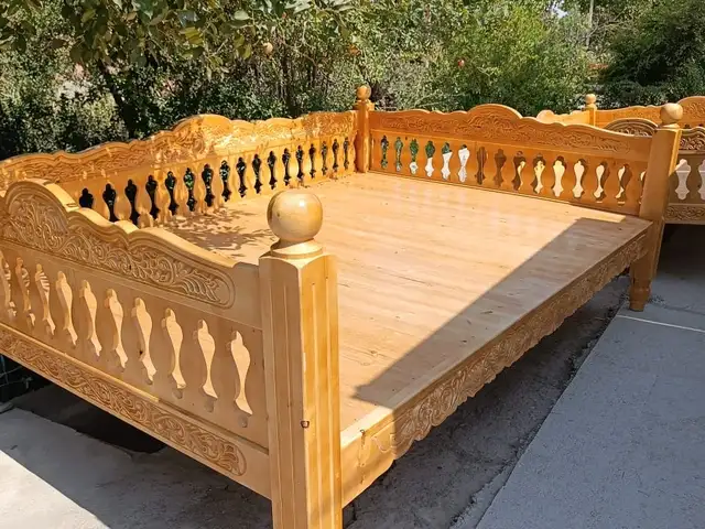 Тапчан, Душанбе