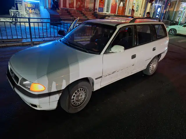 Opel Astra F