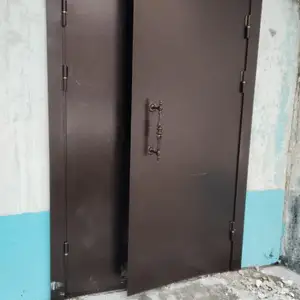 Дверь, Душанбе