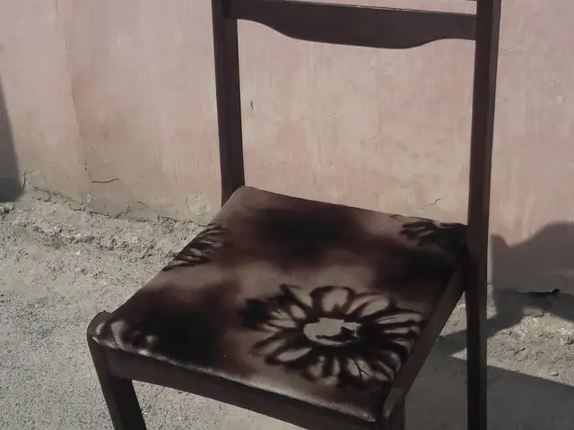Стул, Худжанд
