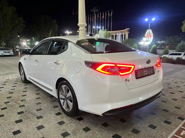 Kia K5, 2014, Хуҷанд - 8