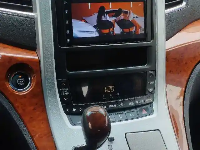 Штатная магнитола для Toyota Vellfire, Душанбе