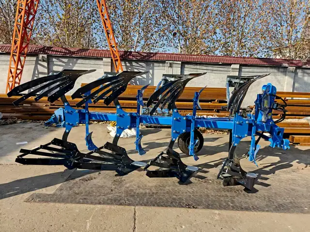 Плуг навесной поворотный 1LF-450, Душанбе