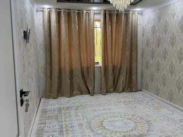2-комн. квартира, 1 этаж, 50 м², 33 мкр, Бозорчаи 34, Хуҷанд