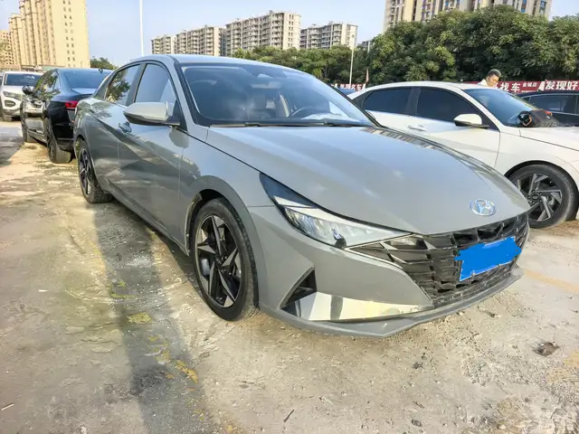 Hyundai Elantra