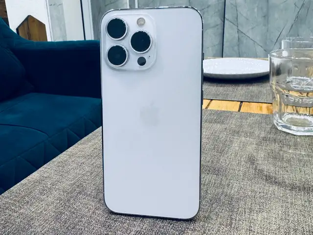 Apple iPhone 13 Pro, 128 gb, Яван